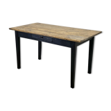 Varnished farmhouse table and blackened wood