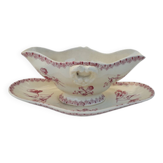 Iron clay sauceboat