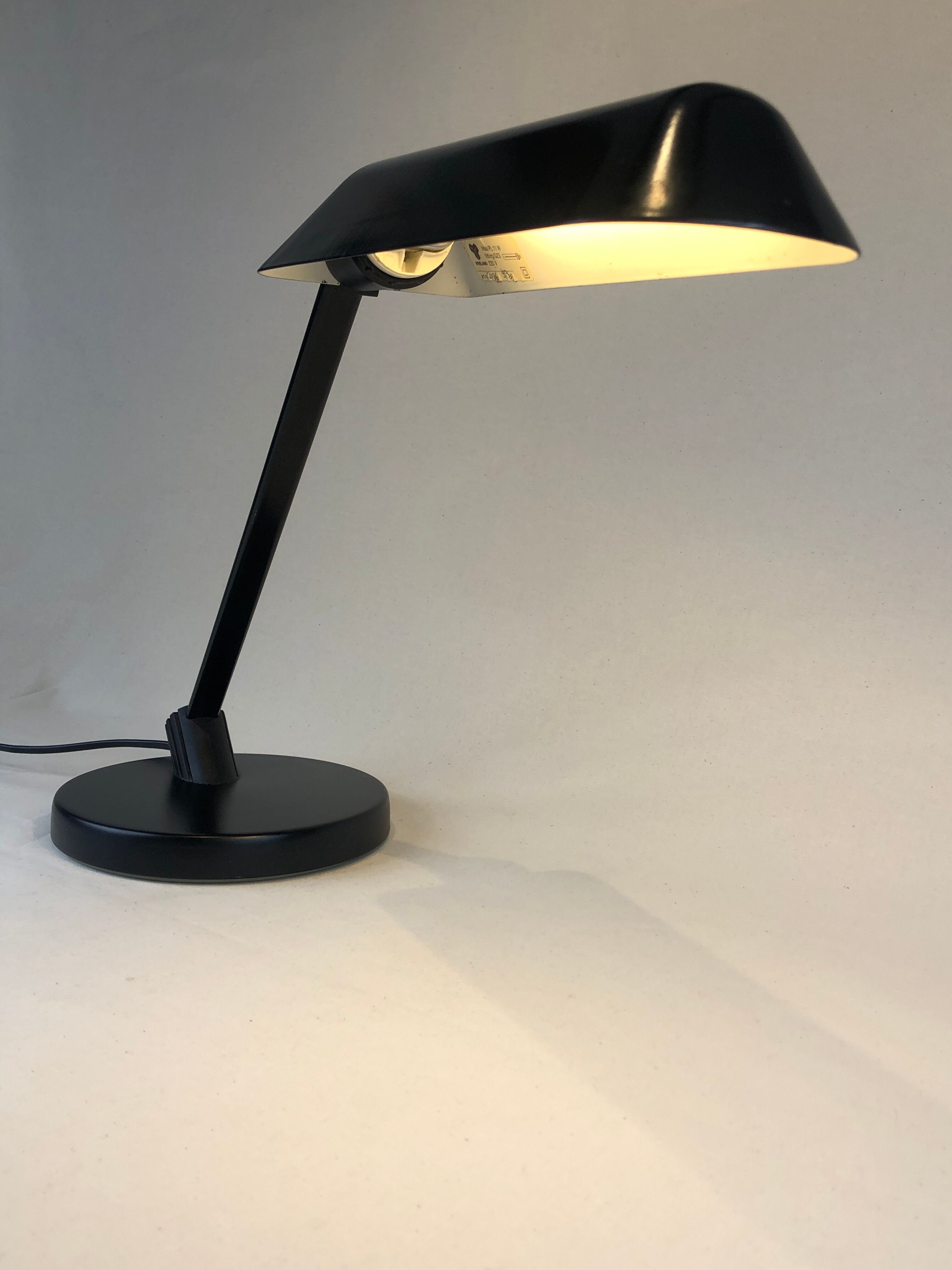 Black vintage desk lamp - Vrieland design