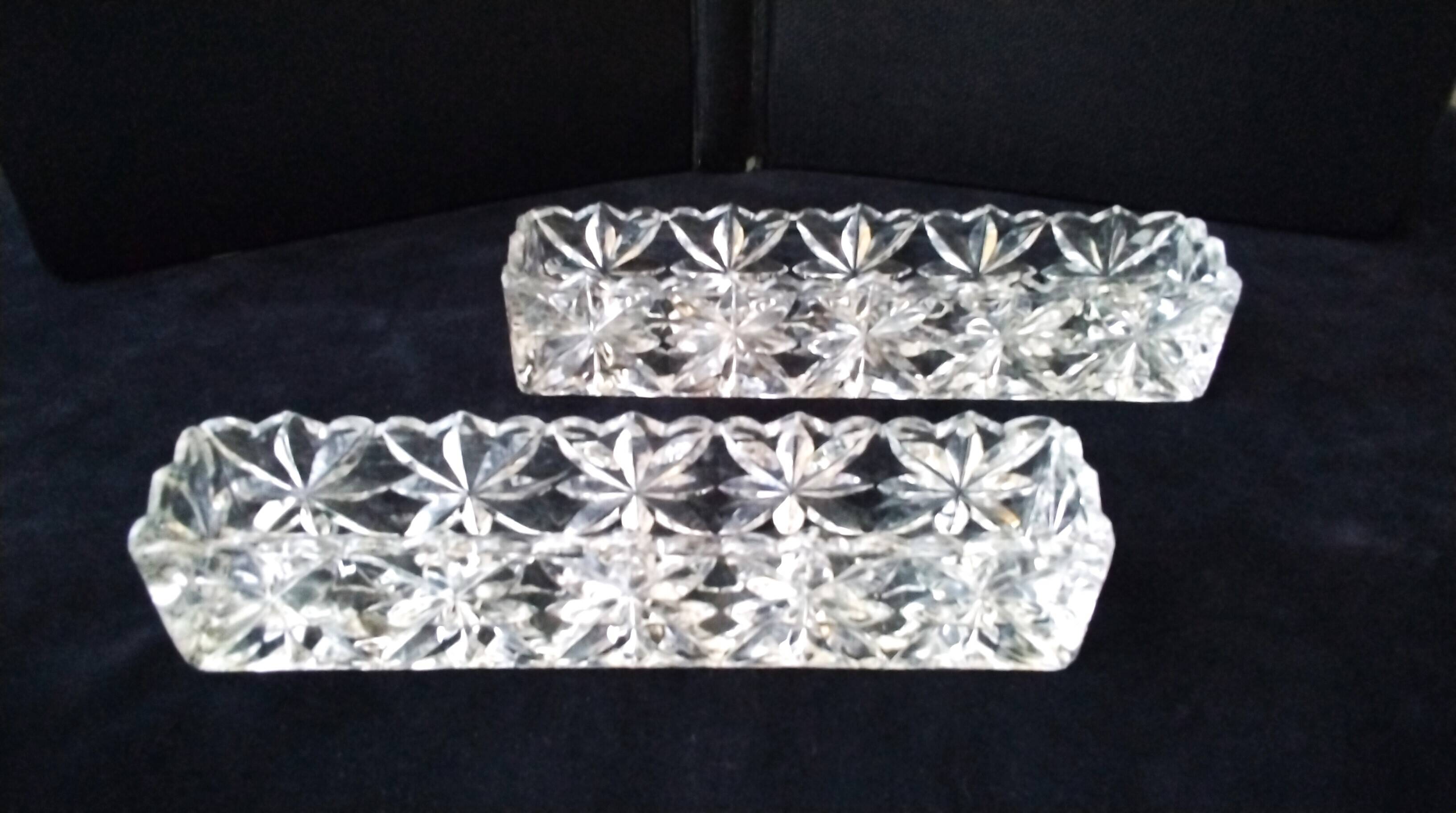 2 molded crystal centerpiece planters
