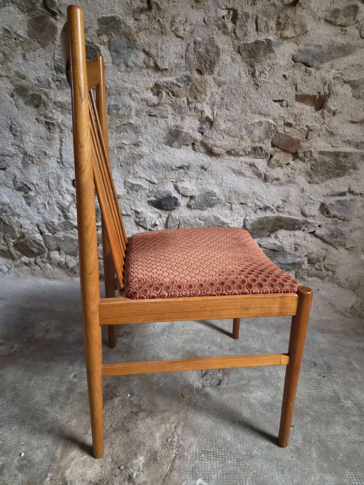Set of 6 Danish teak dining chairs model 422, attributed to Arne Vodder for Sibast, 1960s.