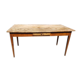 Table de ferme à tiroir