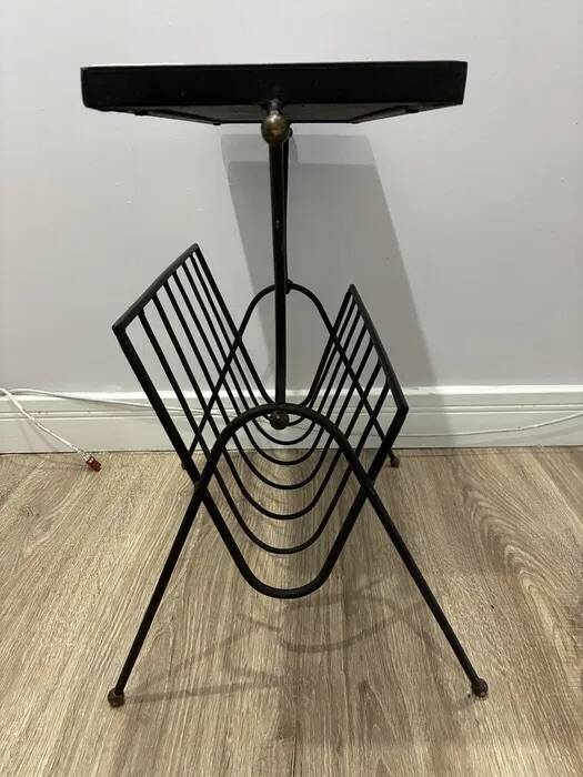 Table d'appoint, porte-revue en carreaux en céramique et fer N. Teplow, années 1950