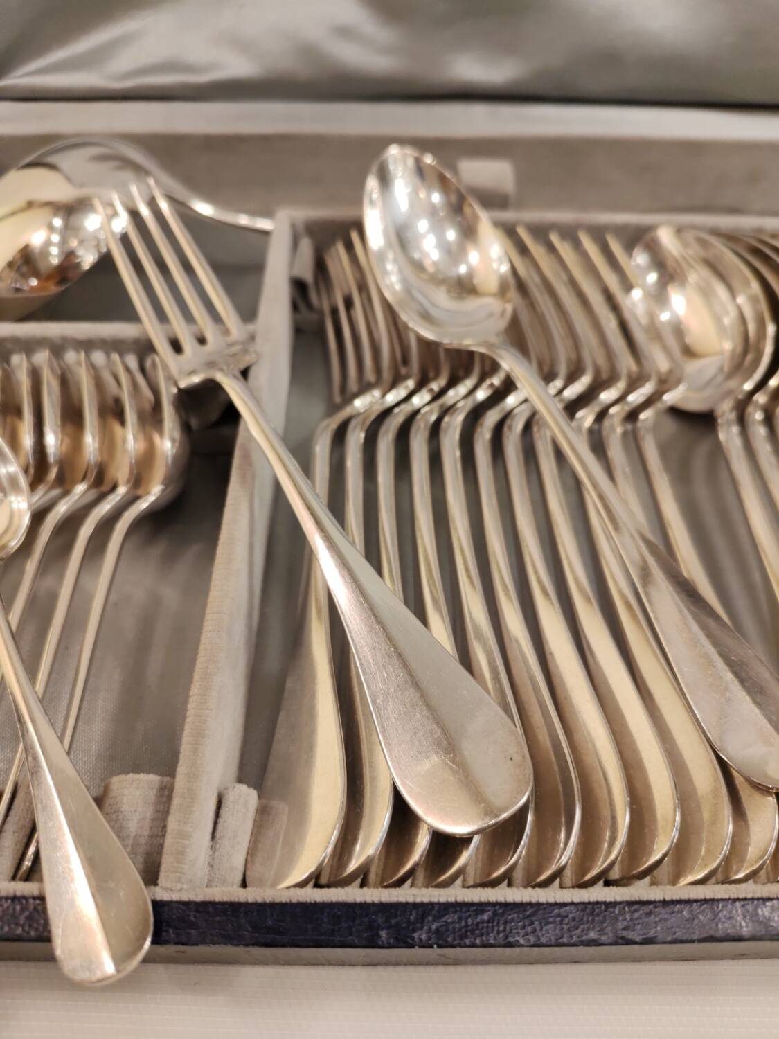 Cutlery set in silver plated metal, silver, 37 pieces.