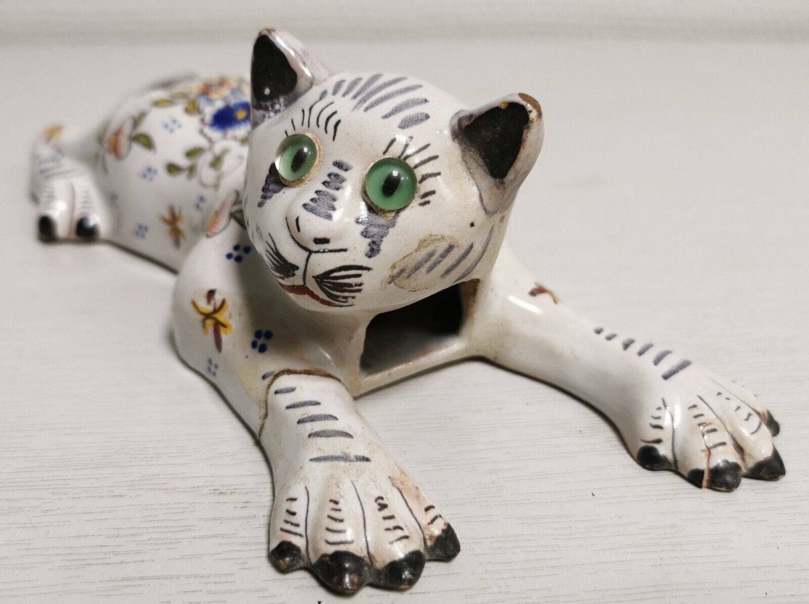 Bouquetière d'applique chat faïence desvres géo martel décor flowers