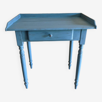 Blue fir desk