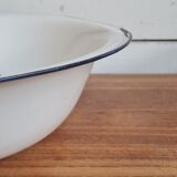 Enamelled sheet metal basin