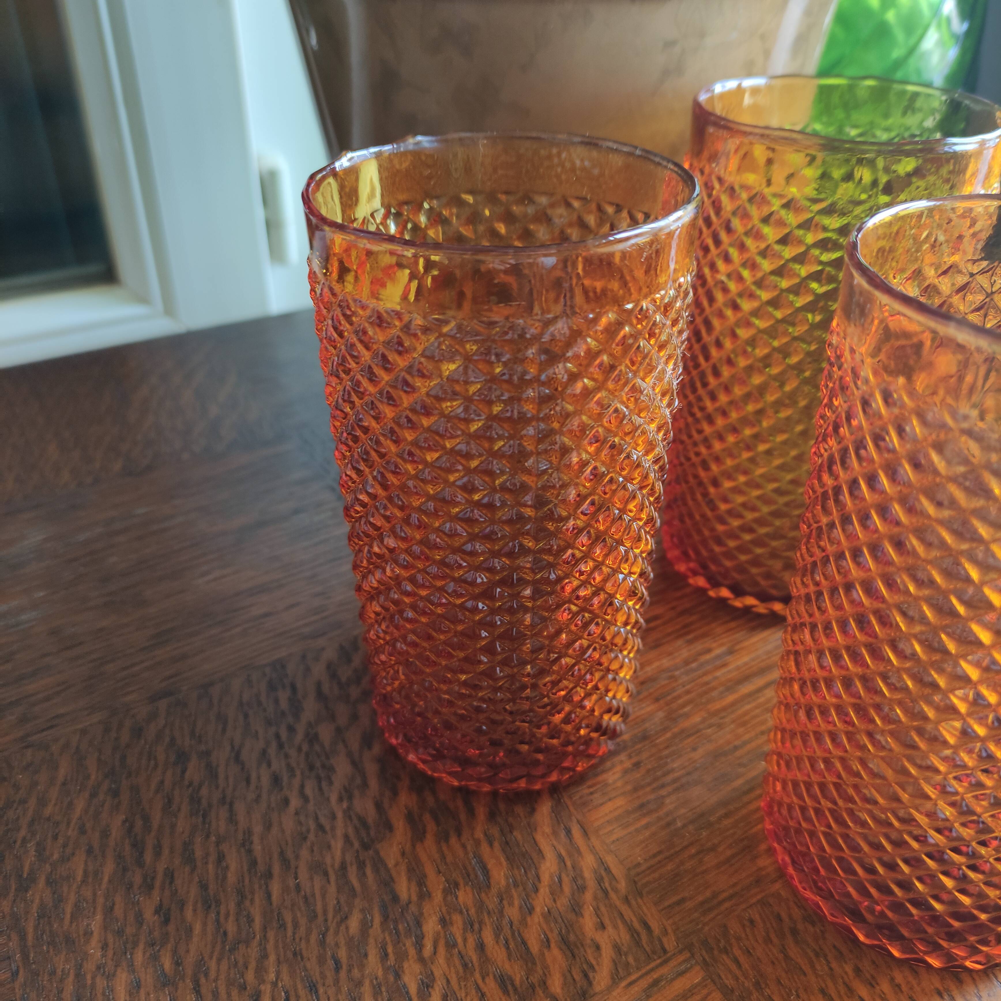 Set of 6 amber water glasses with diamond patterns