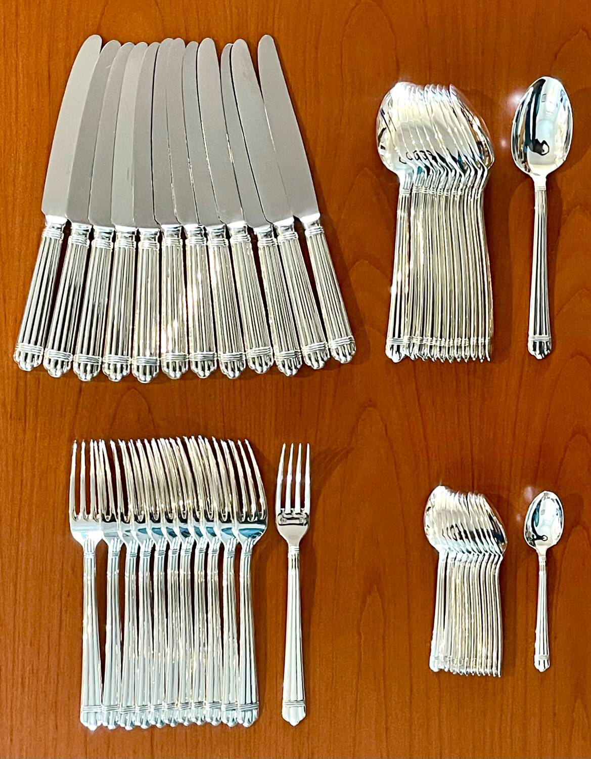 Christofle Aria, 48-piece flatware set, very good condition