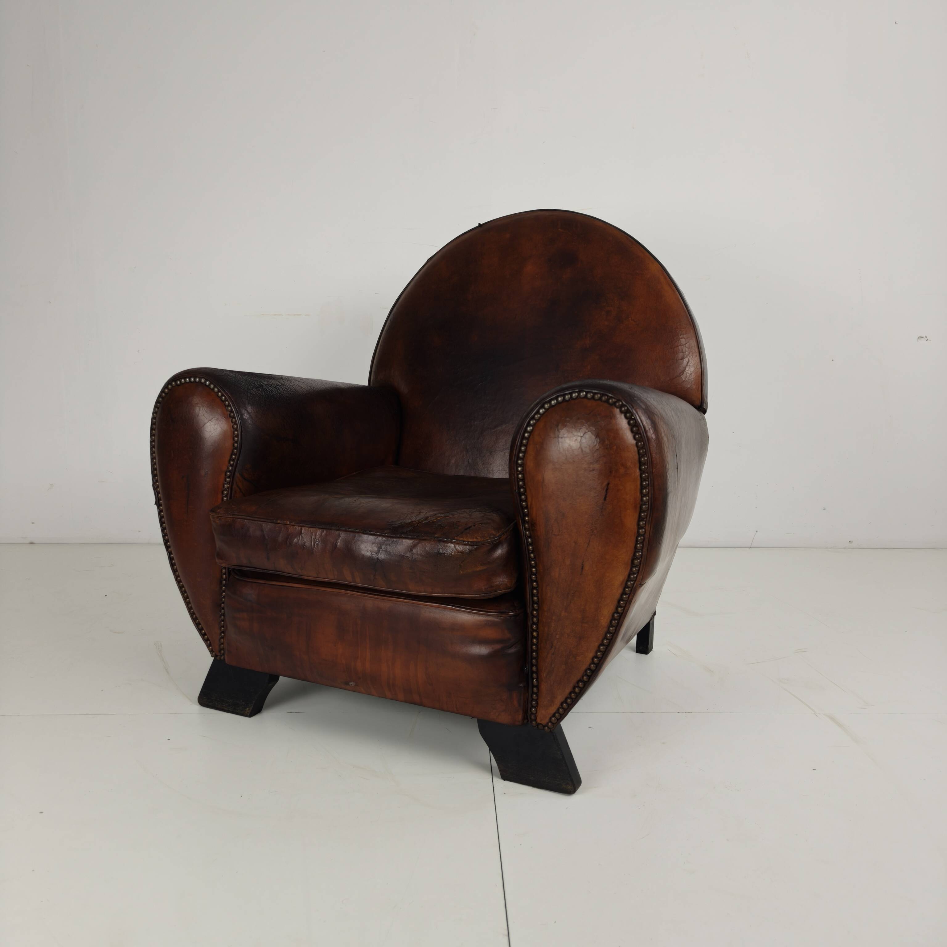 Leather Art Deco Gentleman’s Club Chair