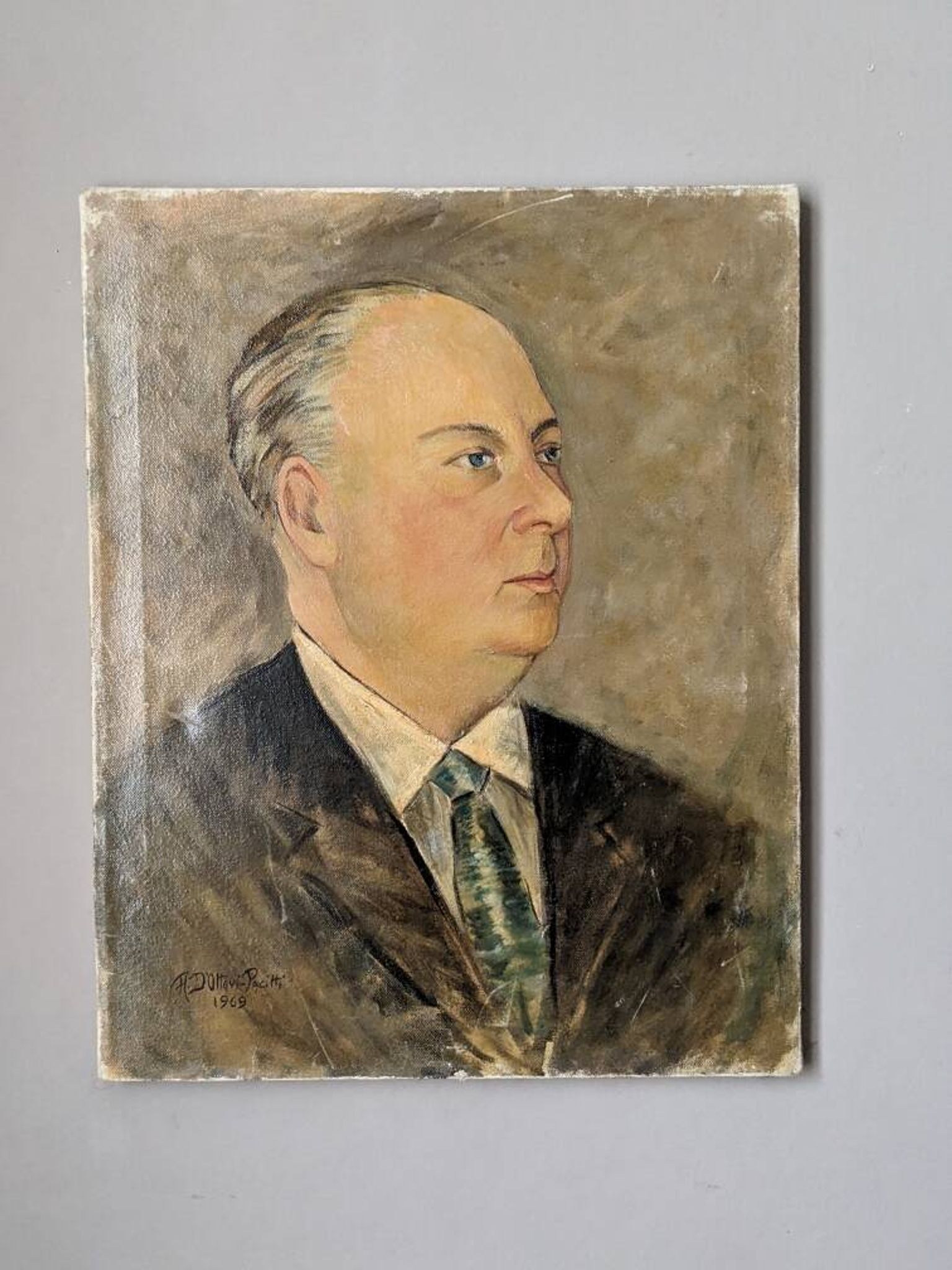 Old oil painting portrait of a man from the 20th century