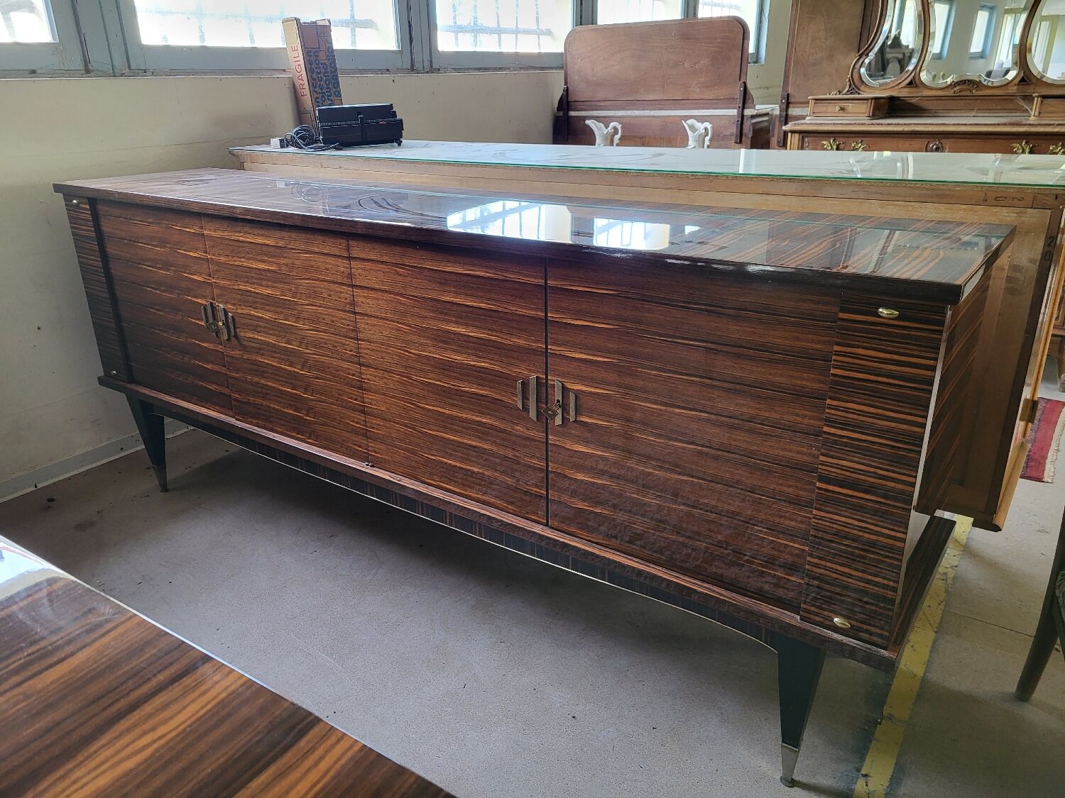 Vintage enfilade in lacquered Macassar ebony