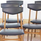 Set of 6 wooden and black leatherette chairs