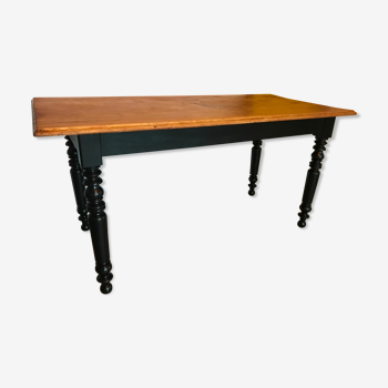 Oak table