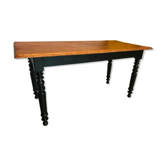 Oak table