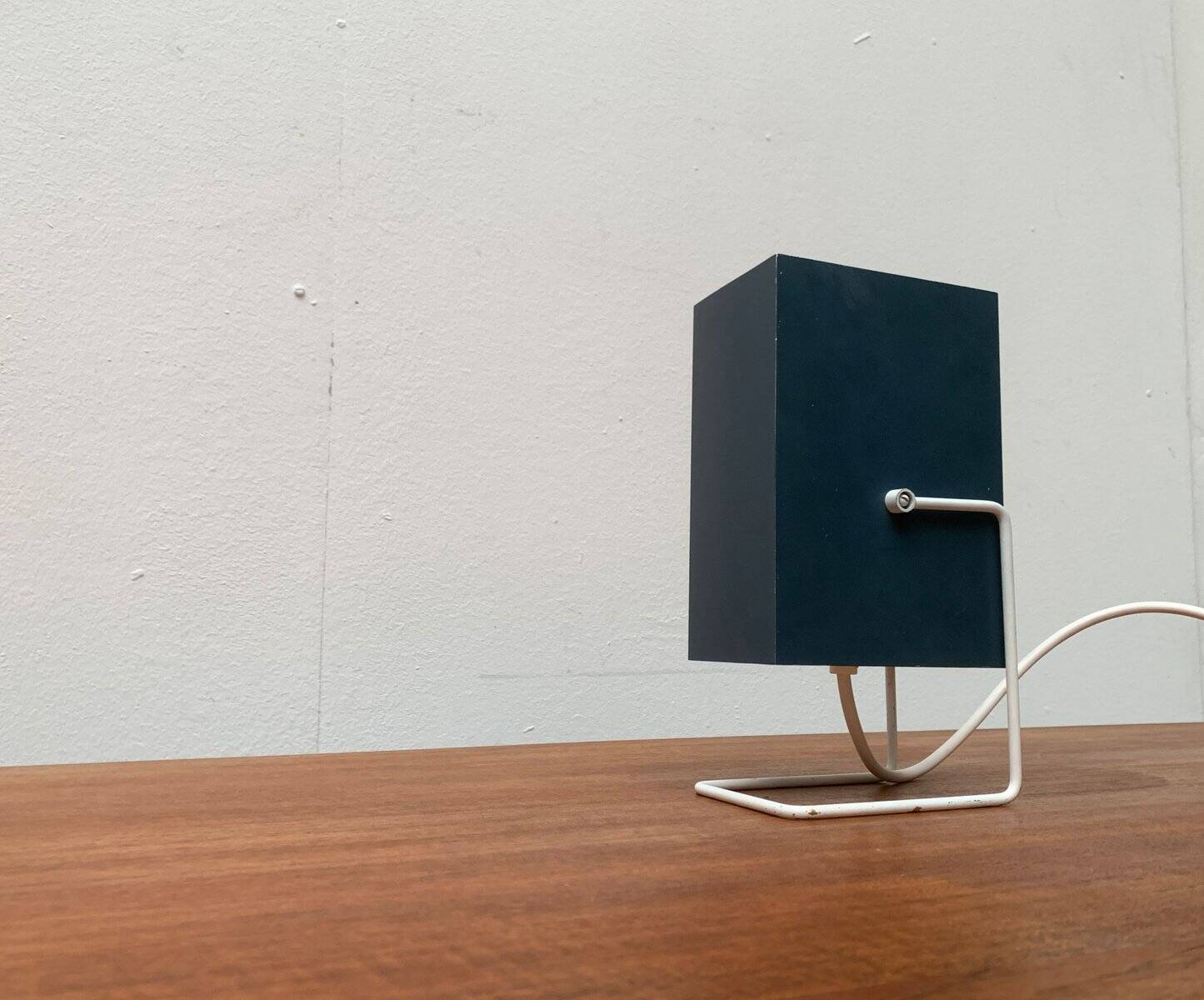 Mid-century minimalist table lamp by Wilhelm Braun Feldweg for Doria Leuchten, 1960s.