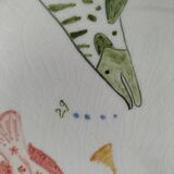 Set of two large ceramic plates – fish "head to tail" design