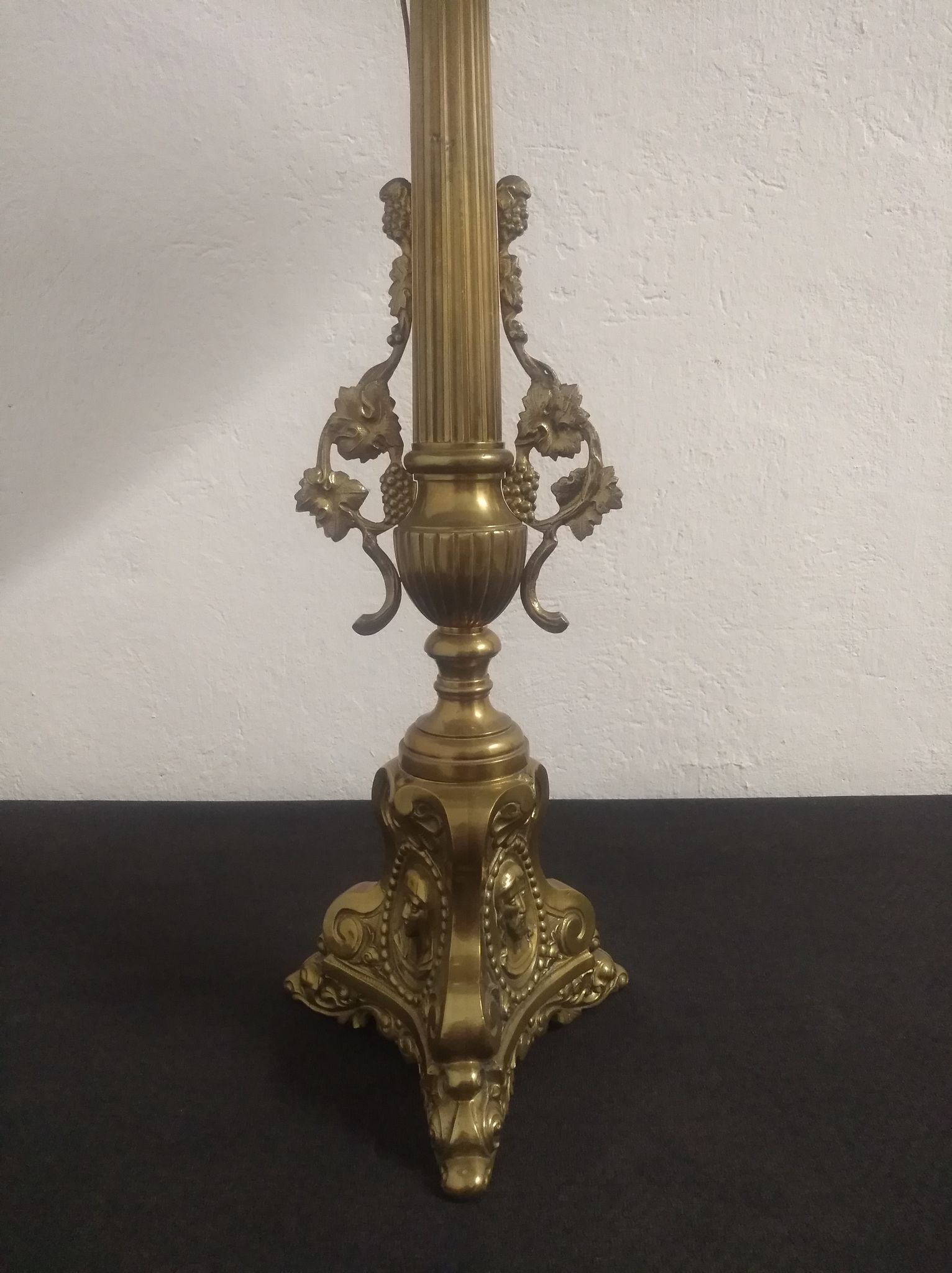 Paire de lampes en laiton fin XIXème