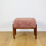 Edmund Homa stool, pink seat, long hair