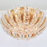 Delicate chandelier in gilded brass and crystal glass in the shape of flowers by Palwa, Germany, 1970s.