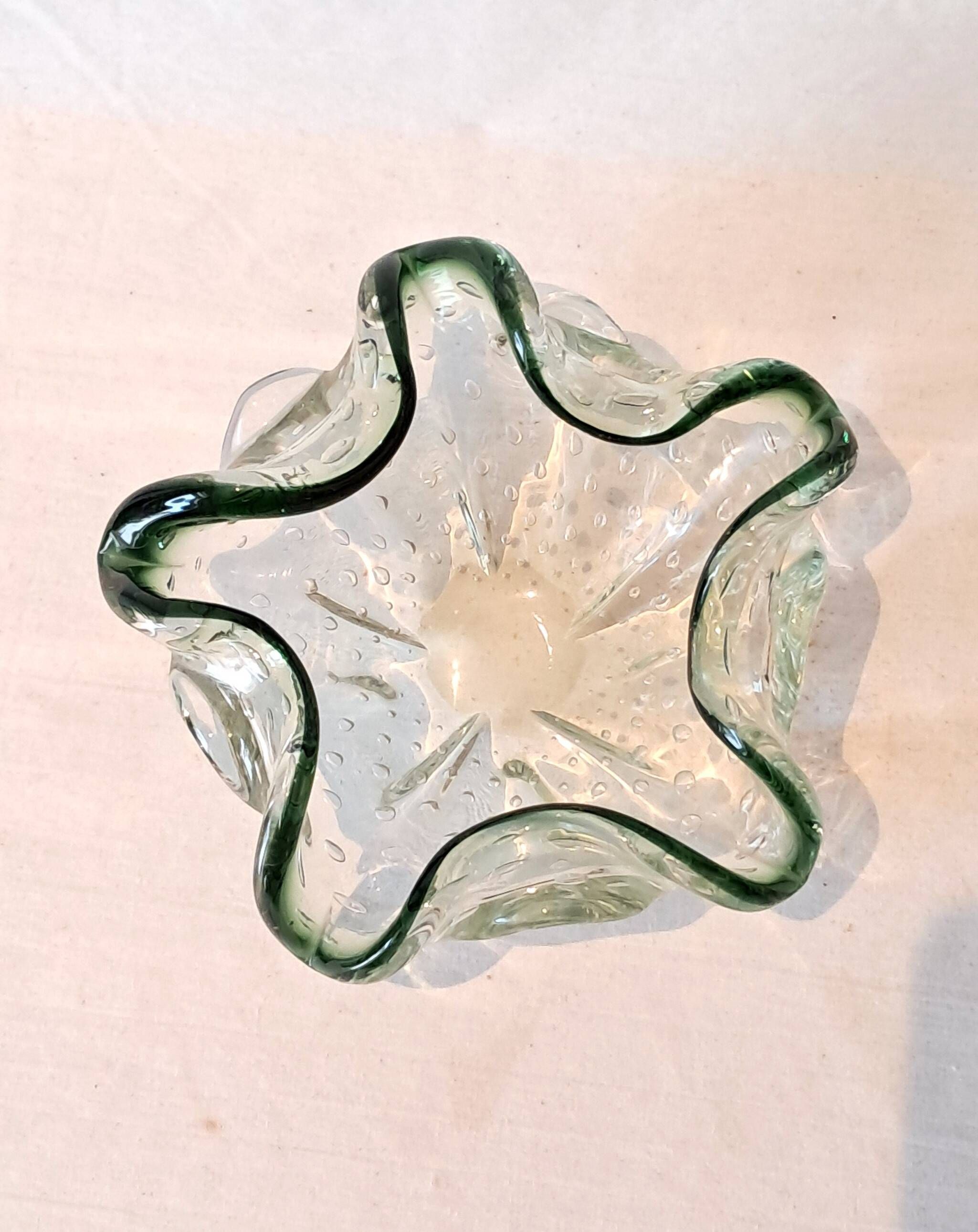 Bullicante Murano Glass Ruffled Bowl / Empty Pocket