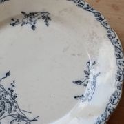 Assiette plate terre de fer Onnaing - Décor végétal bleu
