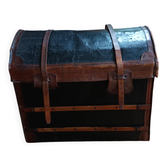 Curved travel trunk, Second Empire