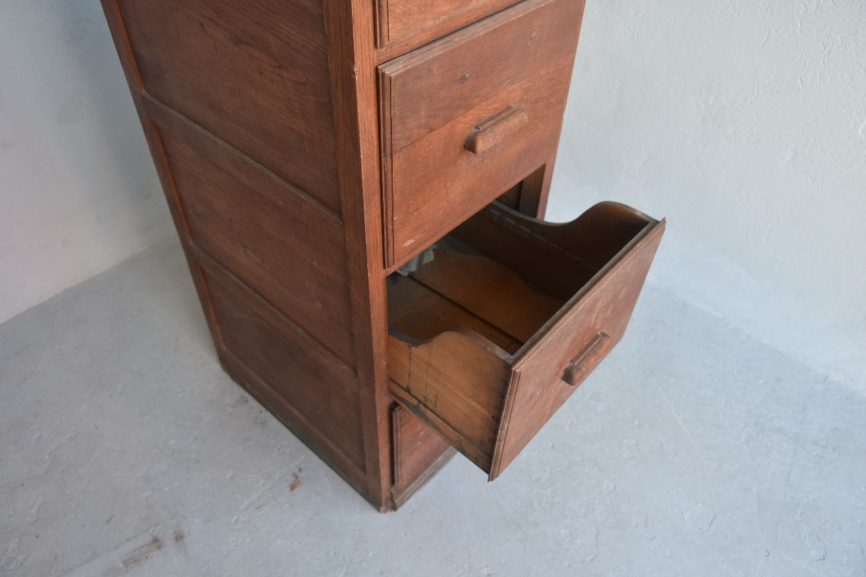 Oak compartment locker circa 1900