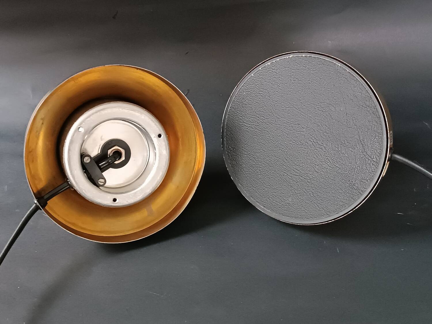 2 lampes de table globes bullés et laiton Limburg 1970