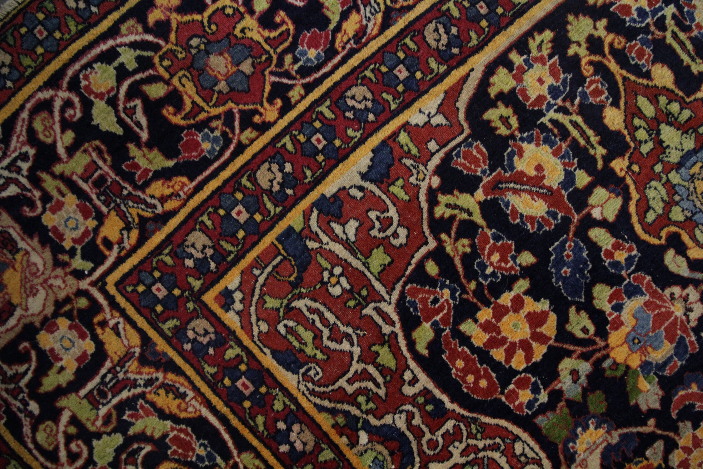 Antique persian wool farahan rug 135x230cm