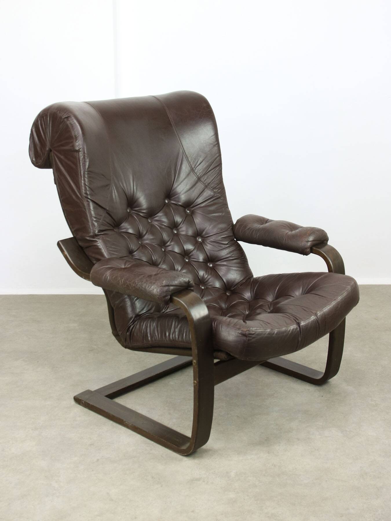 Luxurious Lounge Armchair in Leather, 1970s