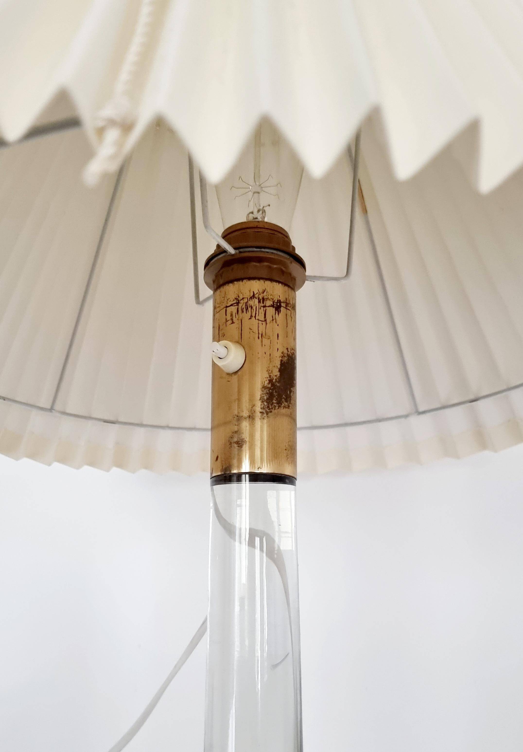 Desk lamp, glass and brass, mid-century modern / Scandinavian, Orno Oy Finland.