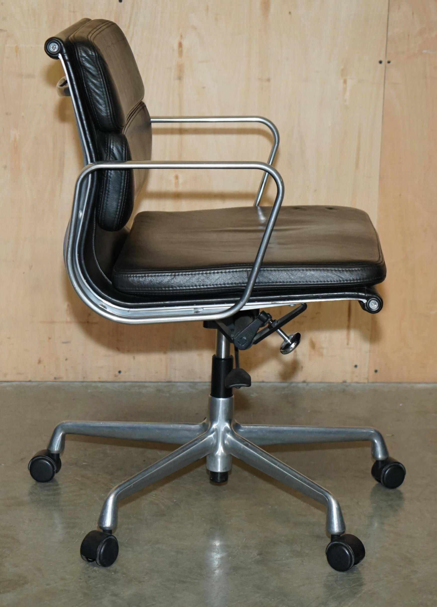 VITRA EAMES EA 217 / 219 swivel office chair leather