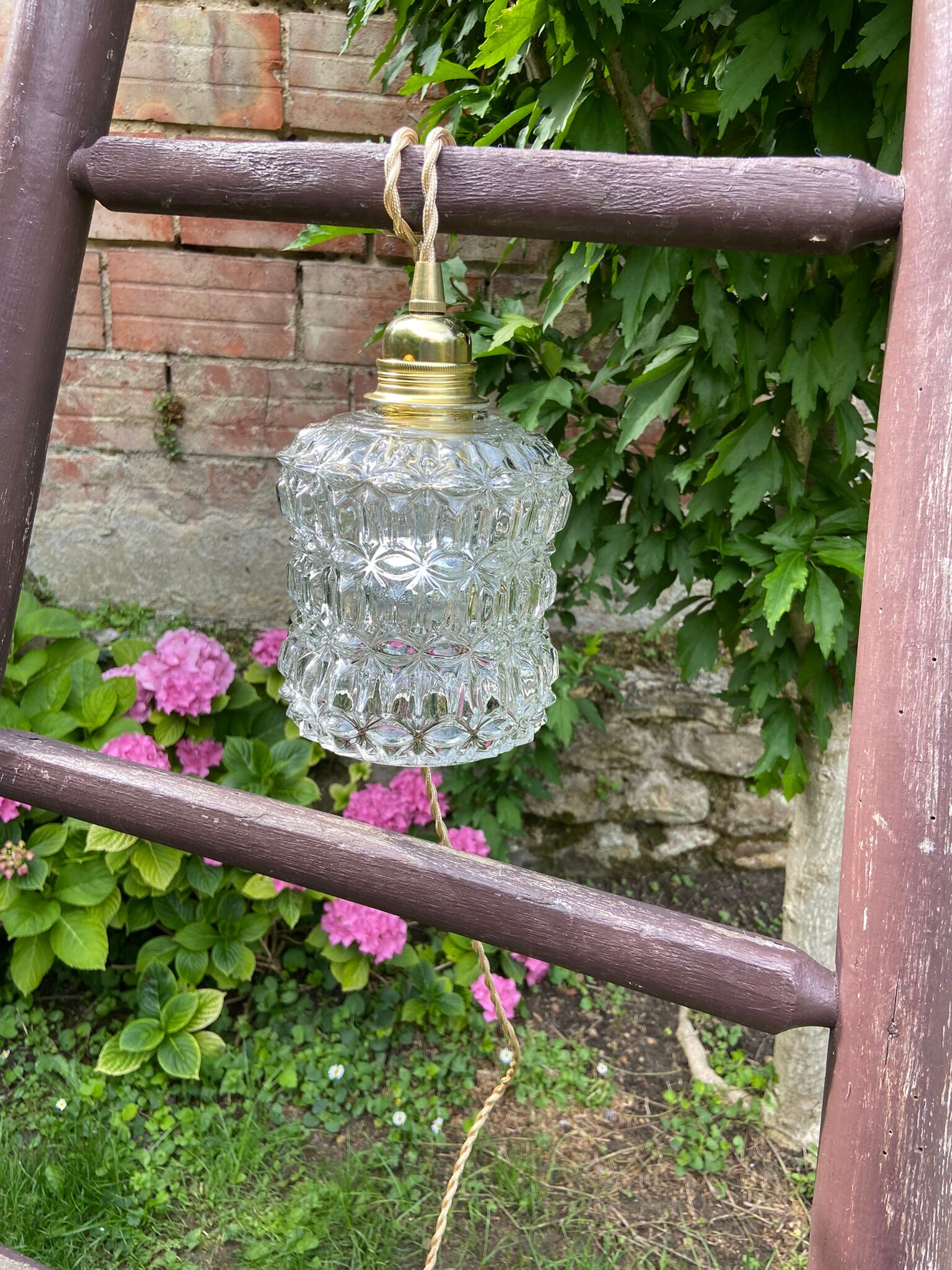 Vintage origami globe player 1970