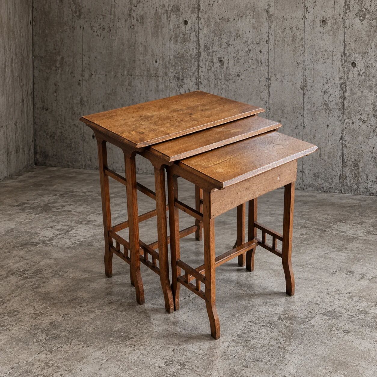 3 x nesting tables / nesting set / arts and crafts / 1950s