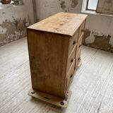 Convenient pine workshop furniture