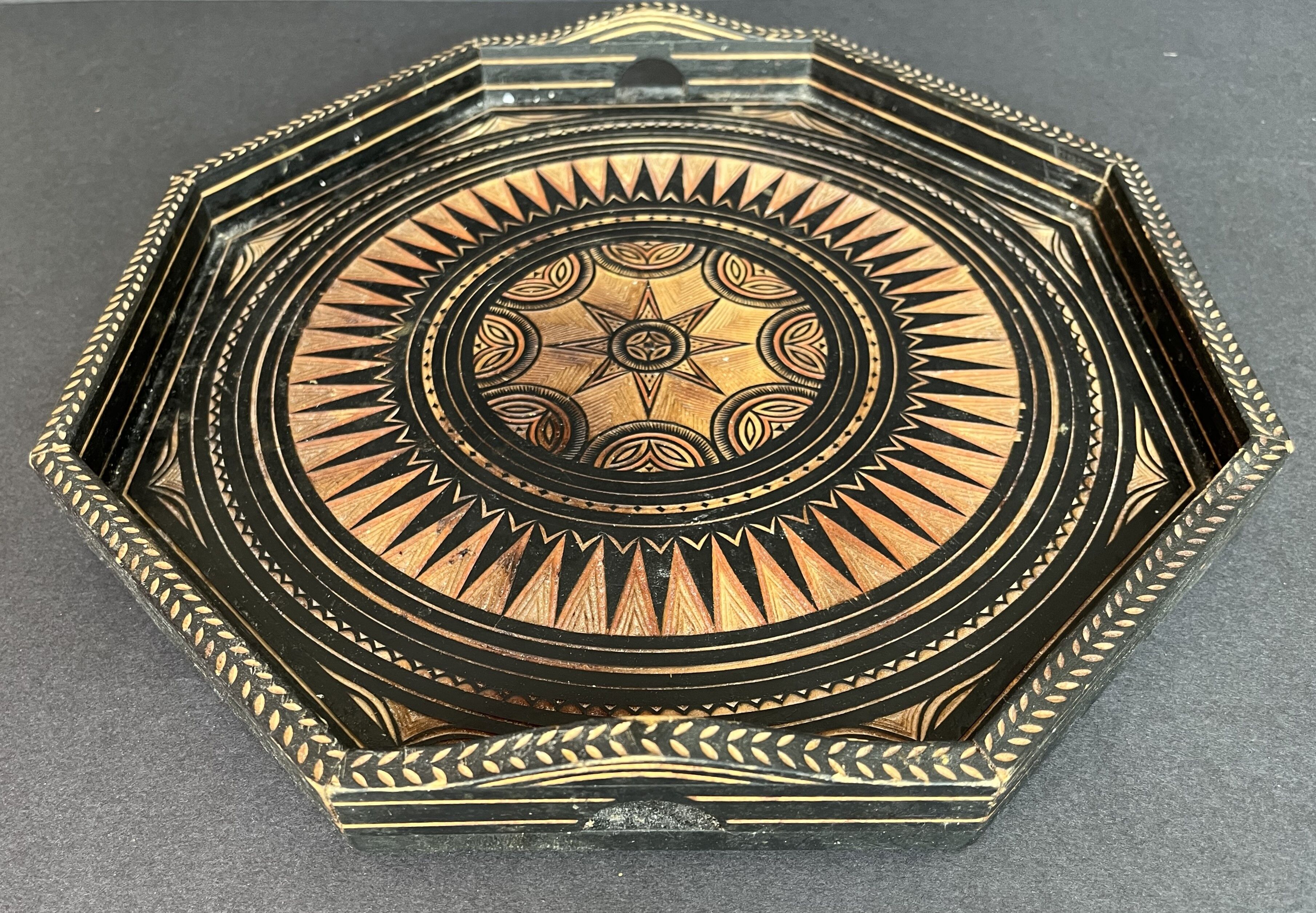 Octagonal carved wooden top