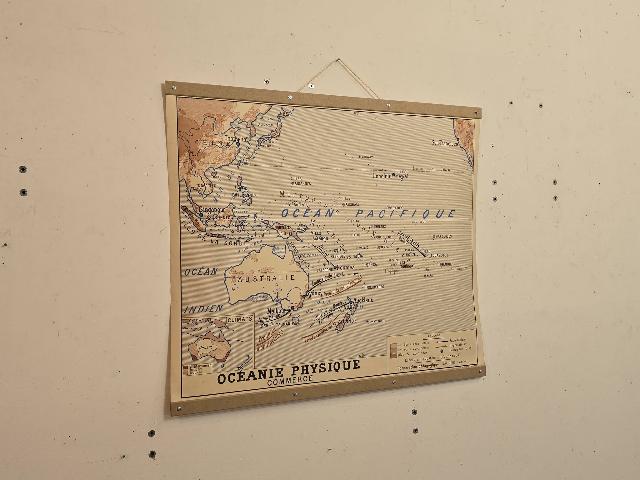 Ancienne carte de géographie carte d'école Océanie politique et physique co