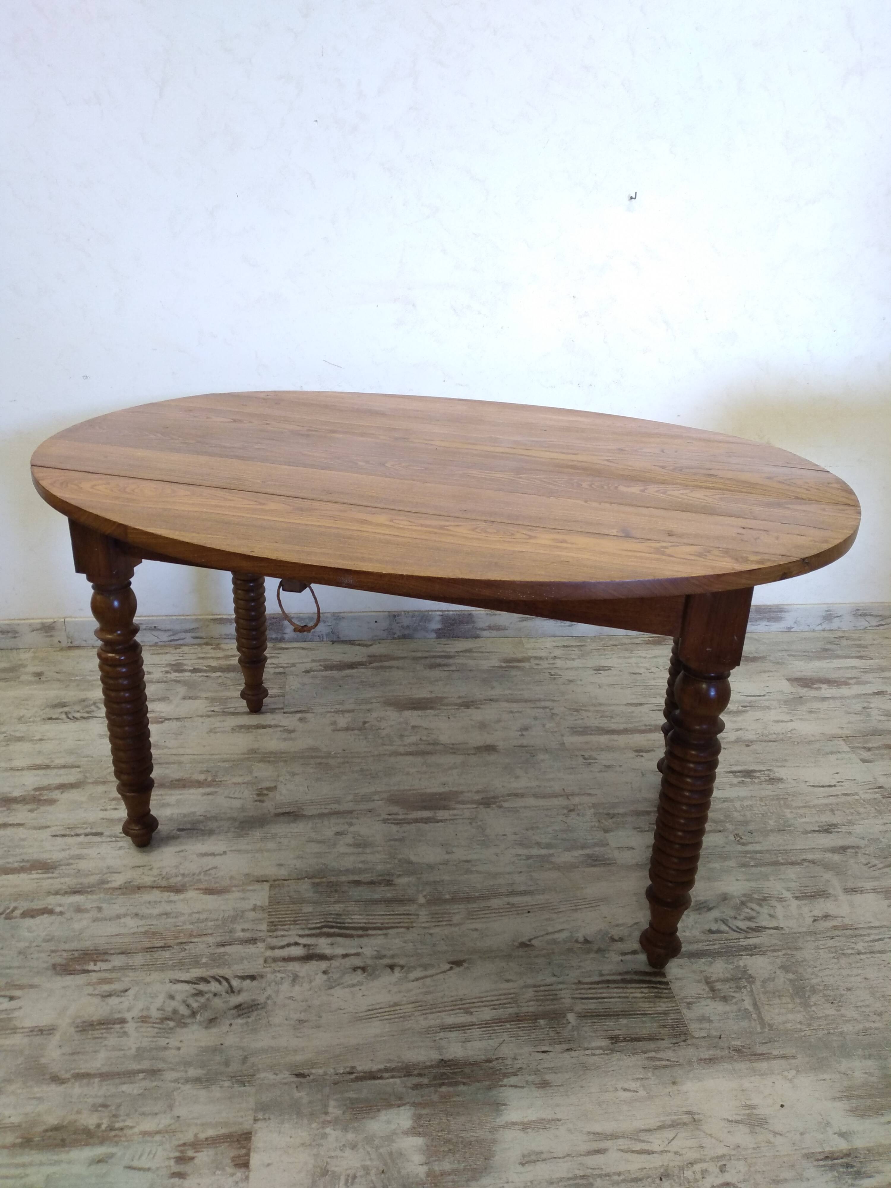 Drop-leaf table