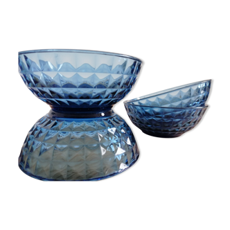 4 Bols bleus en verre ciselé