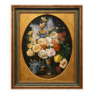 G. Carlier. Nature morte signée avec des fleurs dans un beau cadre.