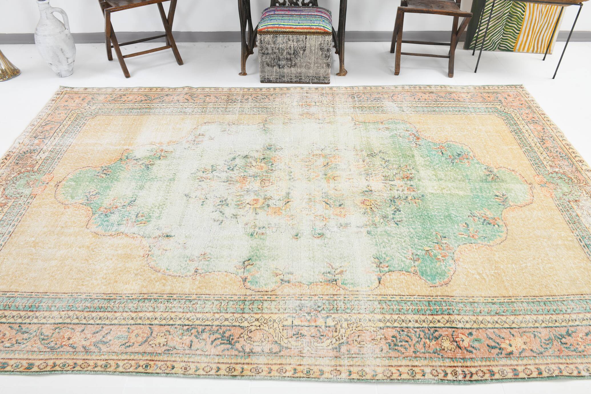 6x10 Peach Beige & Green Soft Wool Vintage Rug, 201x308Cm SK 5621