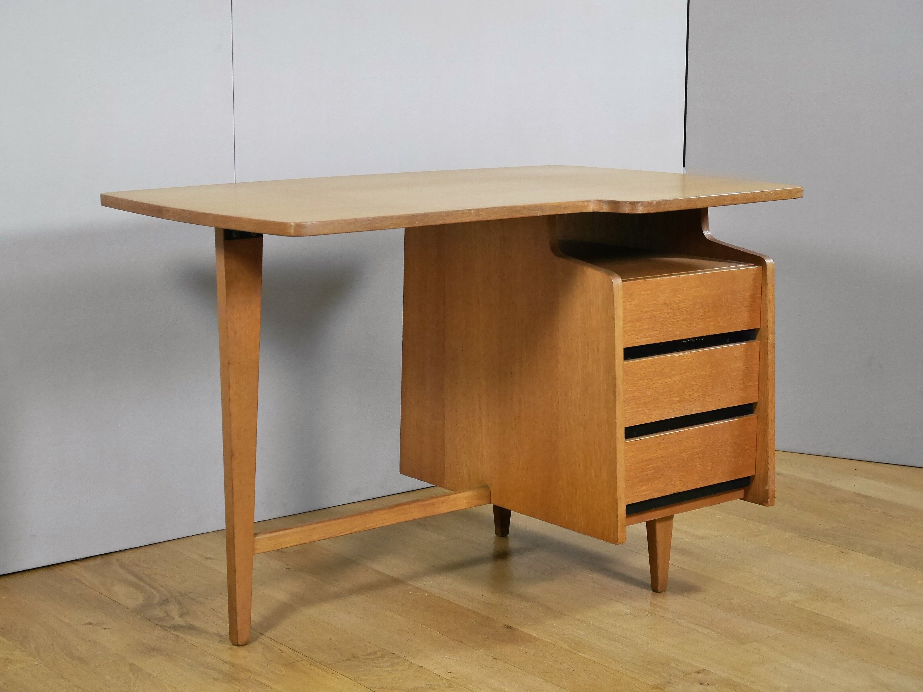 Desk of Jacques Hauville 50s