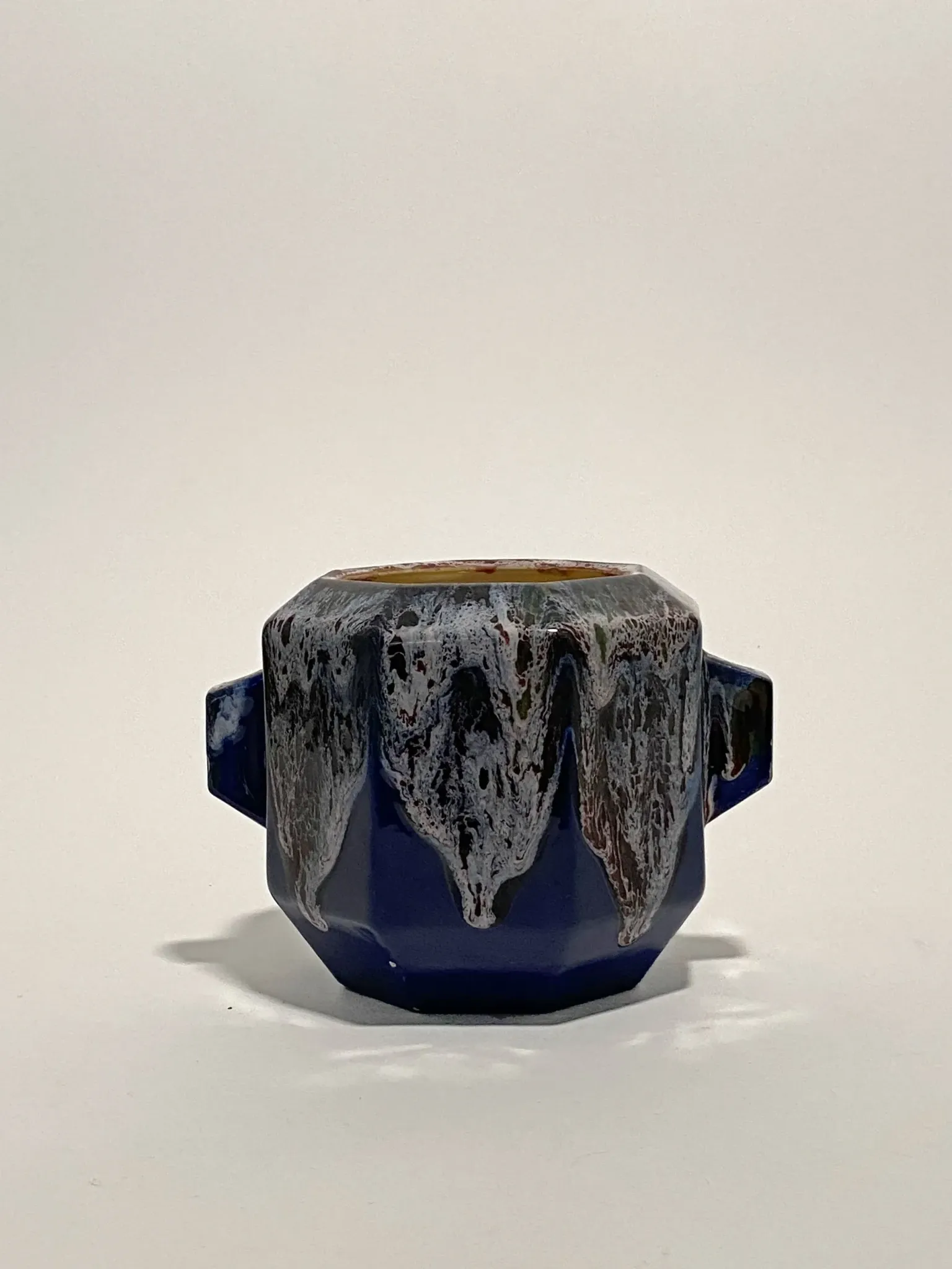 Earthenware pot with handles