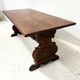 Table a manger de style Renaissance en bois massif sculpté XX siècle