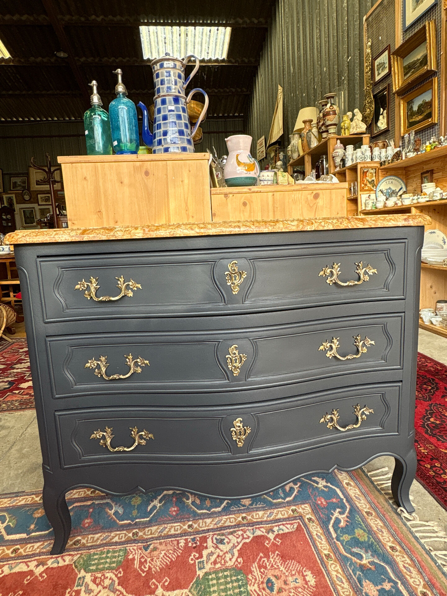 Renovated antique oak chest of drawers – 3 drawers – Marble top