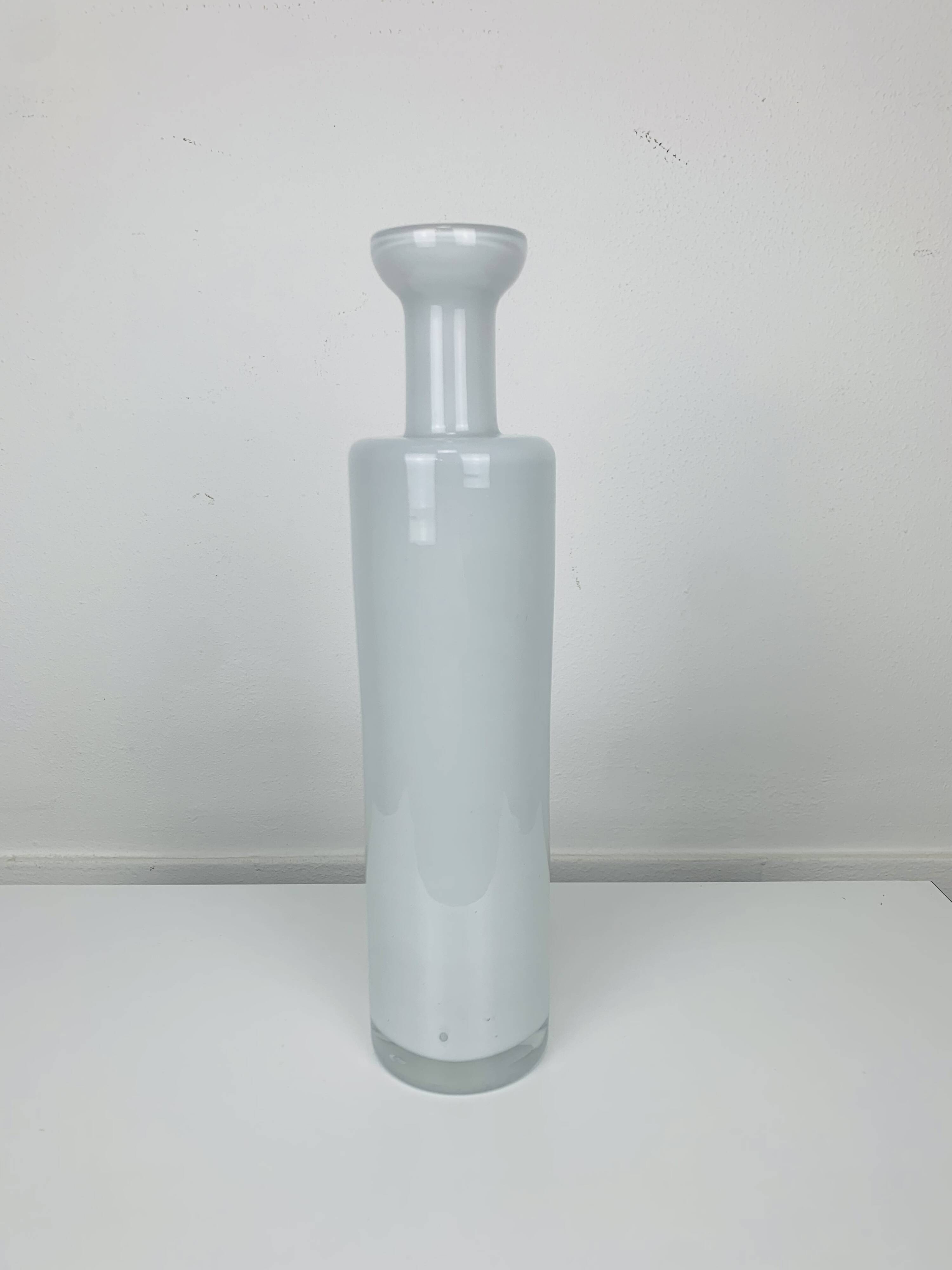 Scandinavian roller vase in white glass, Holmegaard style, vintage
