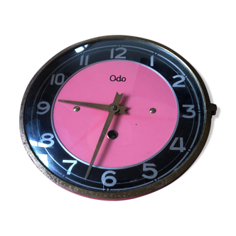Odo pink clock pendulum