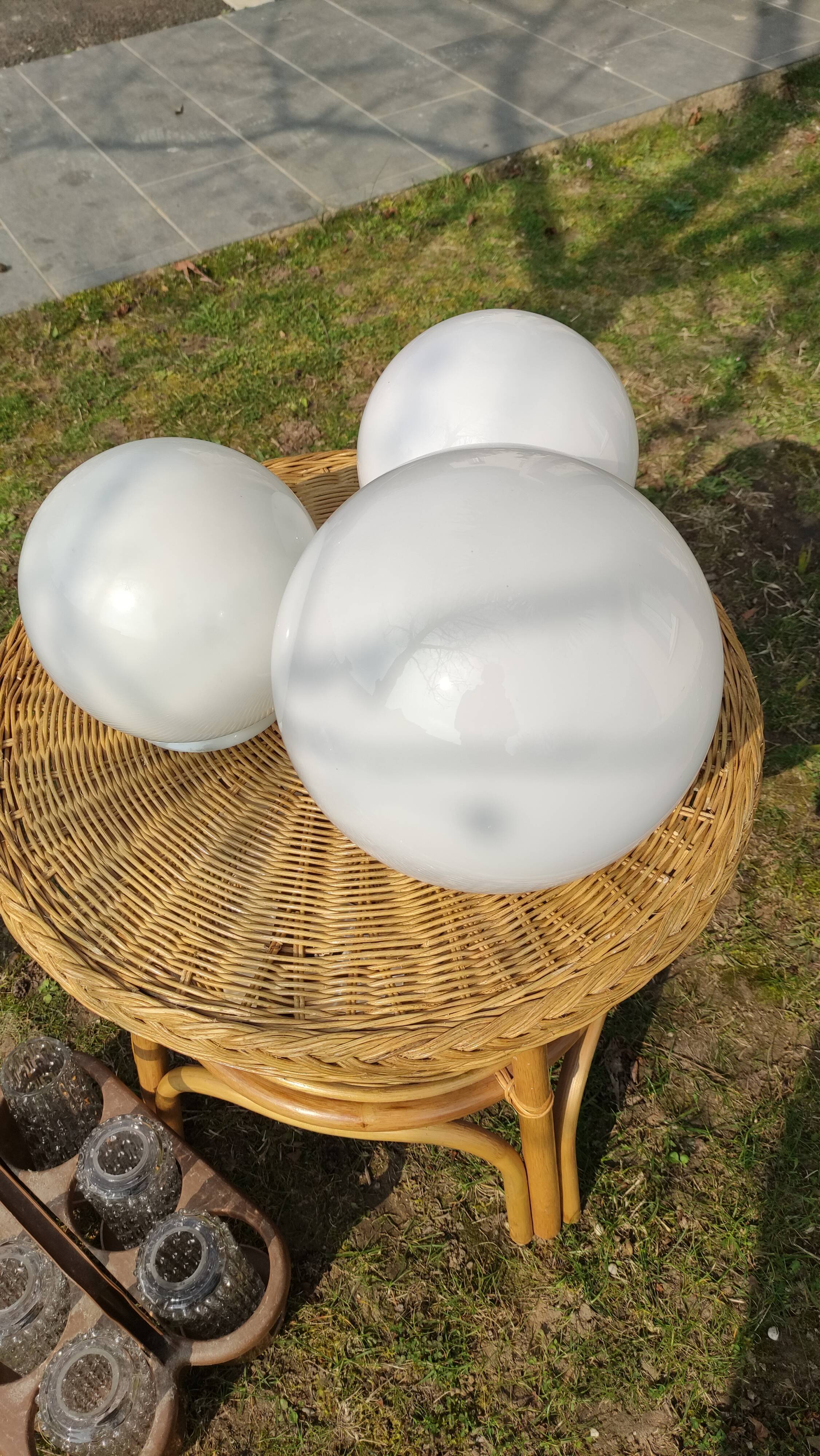 Art Deco globe in white opaline