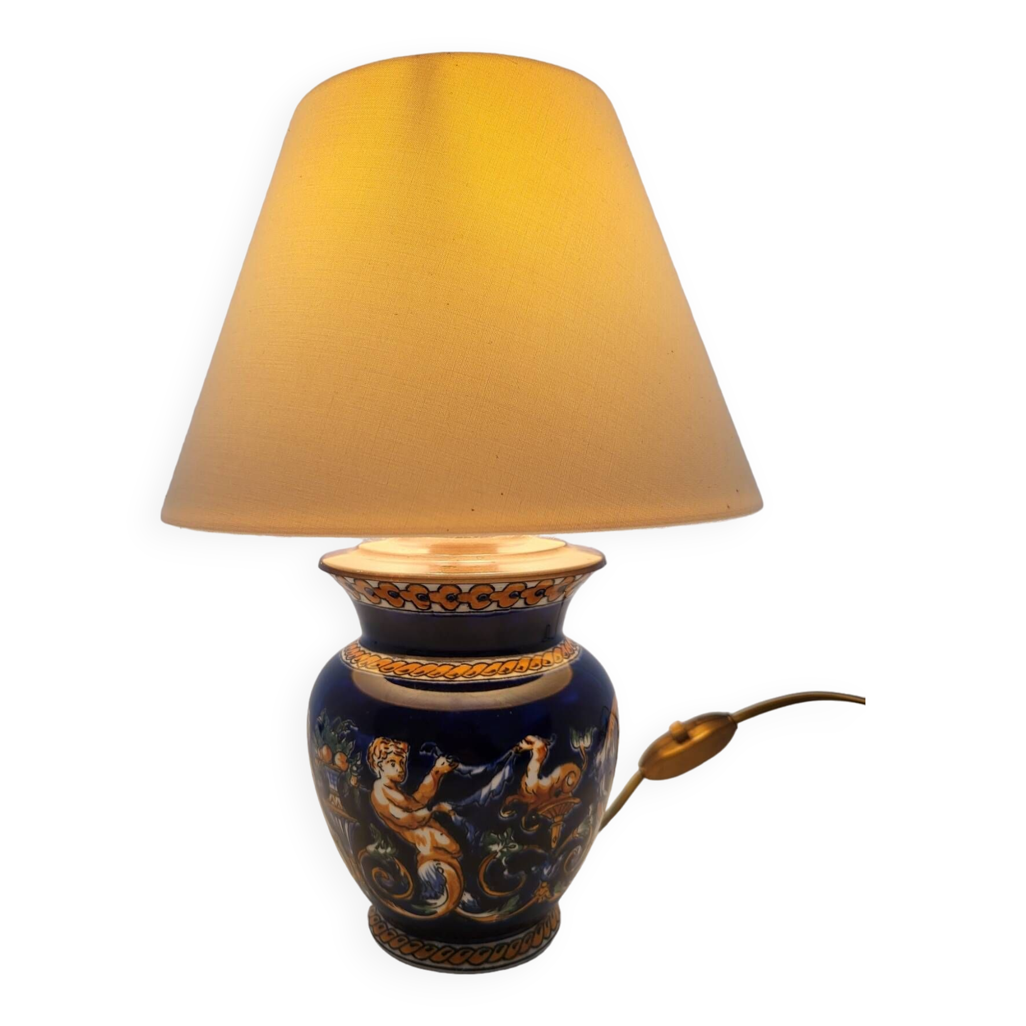 Lampe de table faïence de Gien décor Renaissance fond bleu